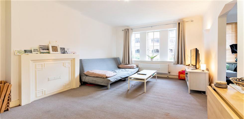 			HEATING and HOT WATER INCLUDED, 1 Bedroom, 1 bath, 1 reception Apartment			 Mortimer Crescent , MAIDA VALE/ST JOHNS WOOD